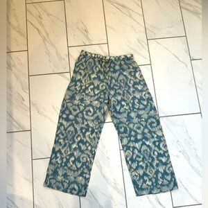 Zara, wide legged linen pants, blue and cream pattern, size M, new without tags